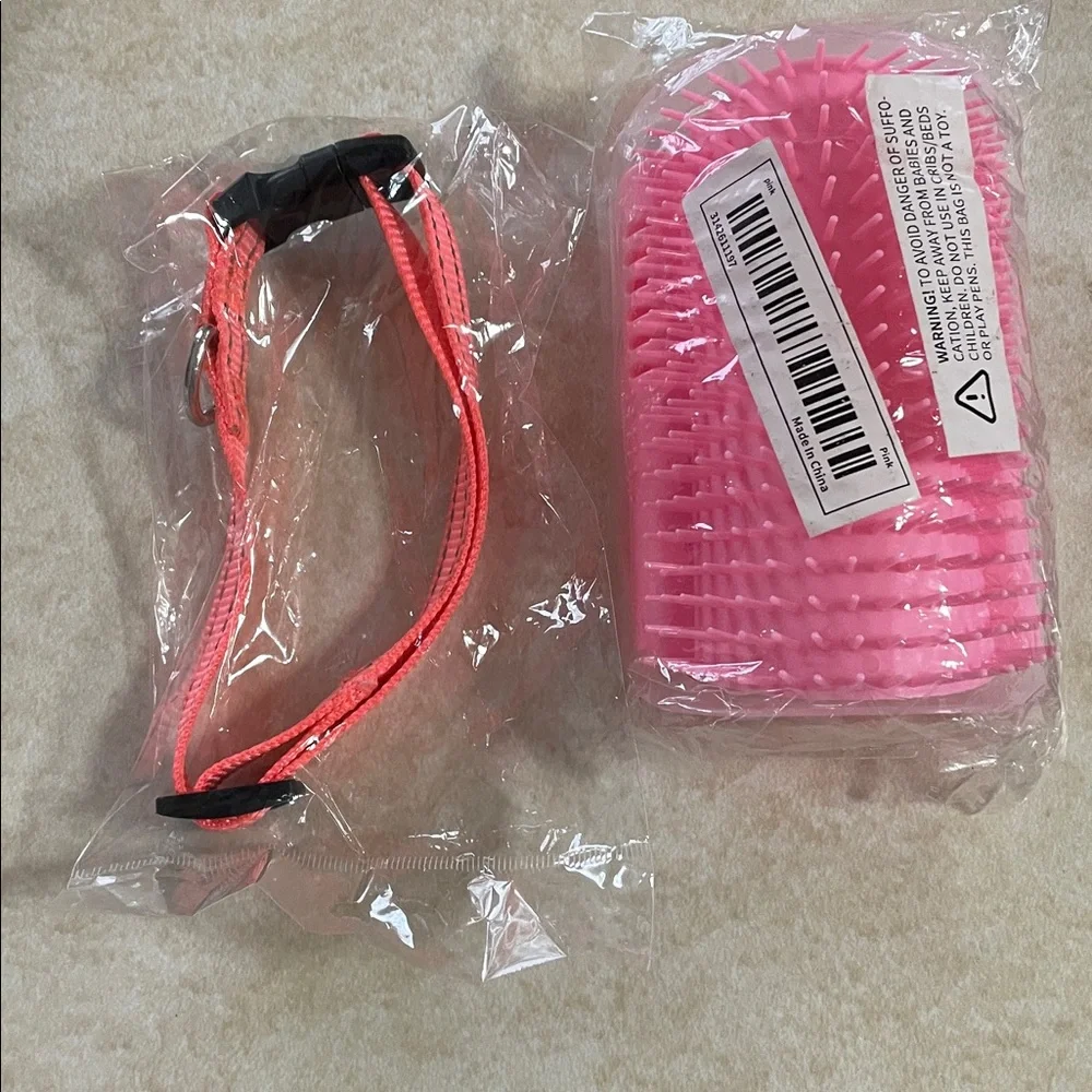 New pink Pet Set with scratcher